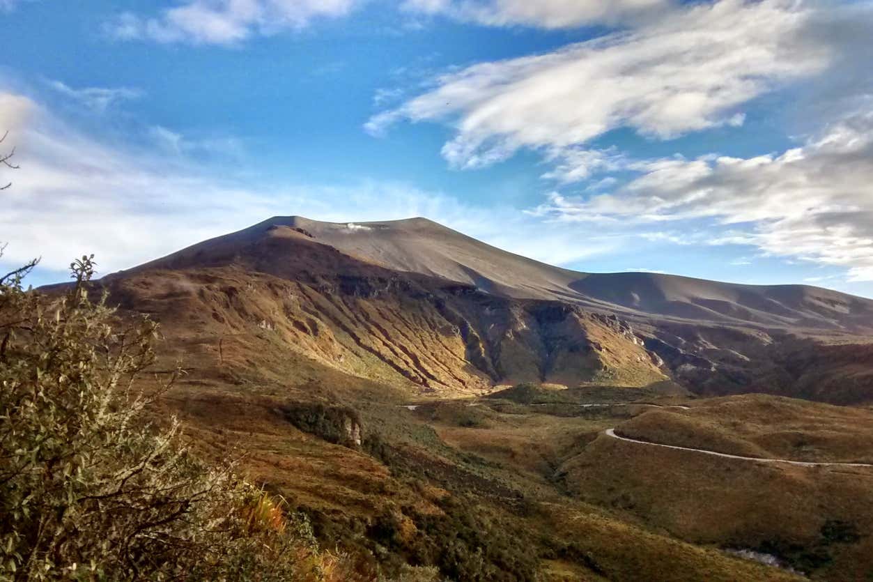 Trekking por el volcán Puracé desde Popayán