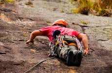 Escalade, descente en rappel et balade à vélo aux Roches de Suesca