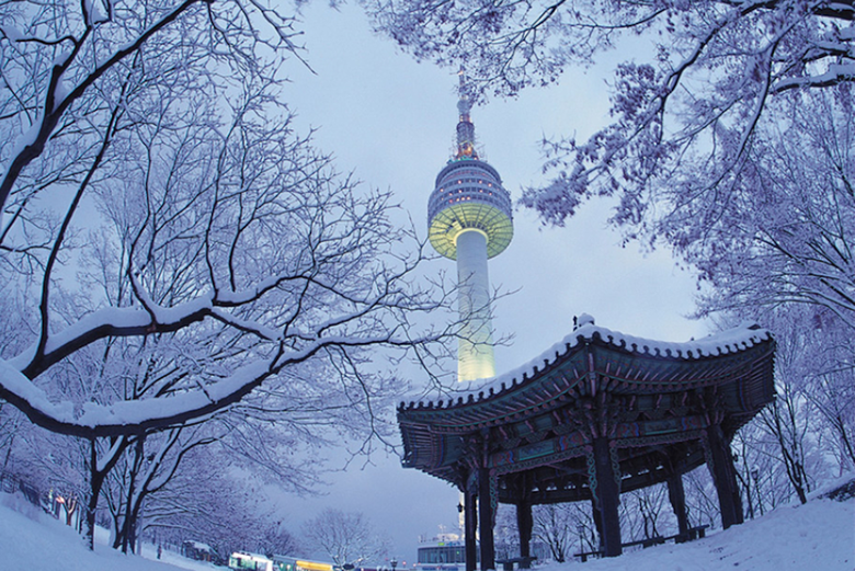 Vue sur la N Seoul Tower, en hiver