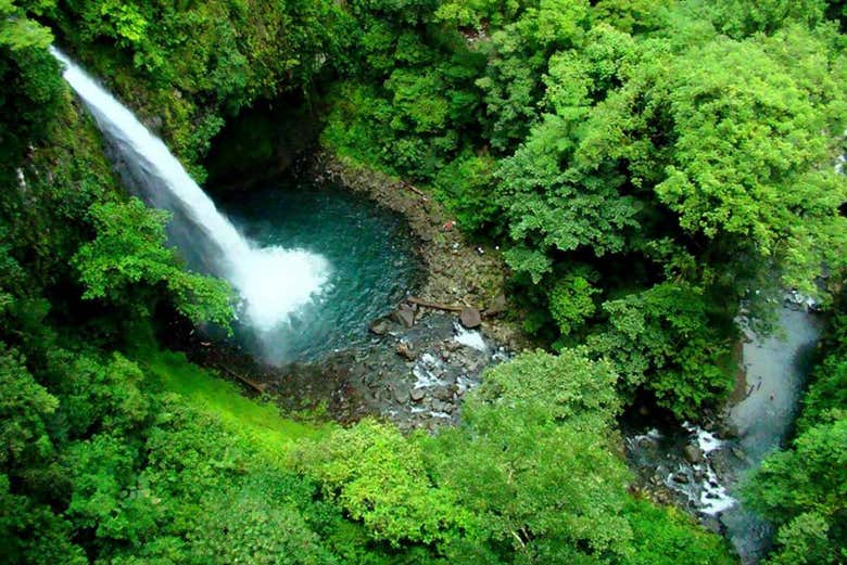 Paseo a caballo a la catarata La Fortuna desde Arenal