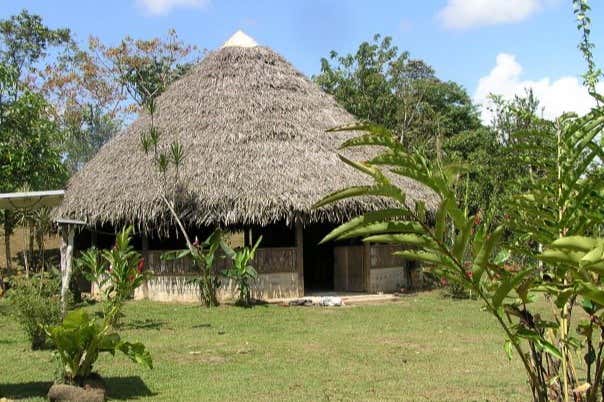 Excursión a la comunidad indígena de Yorkín desde Bribrí