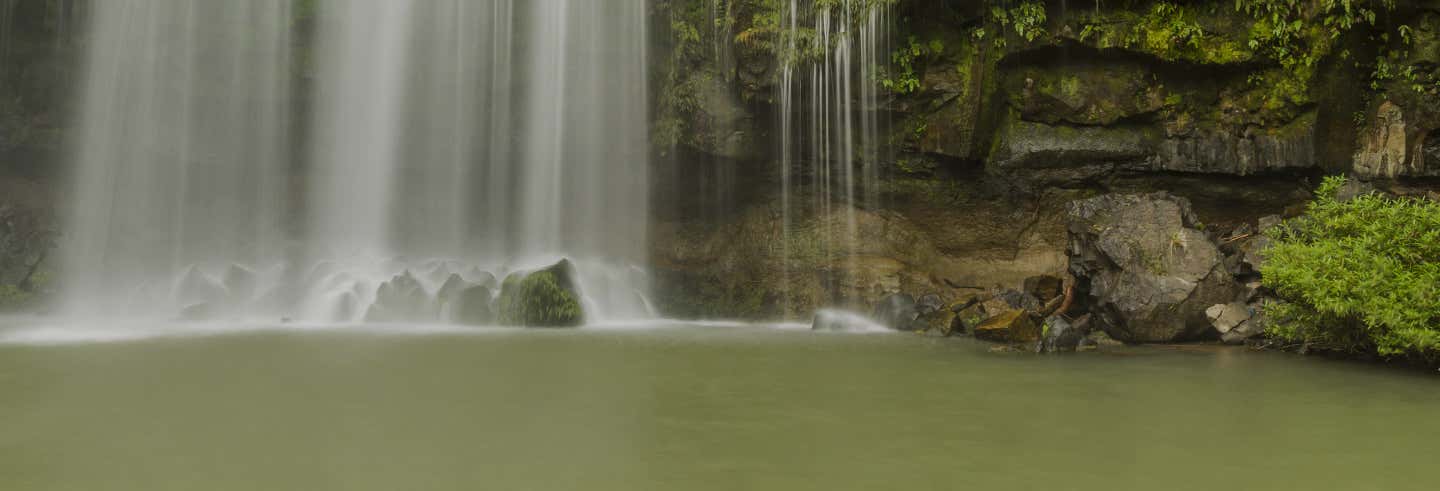 Libéria, Cataratas Llanos de Cortés e Rio Bebedero