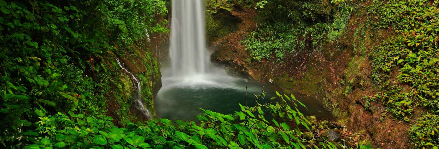 Excursión al volcán Poás y Cataratas de la Paz