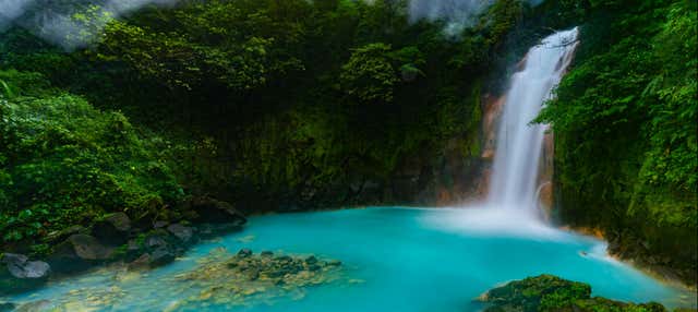 Senderismo por el río Celeste