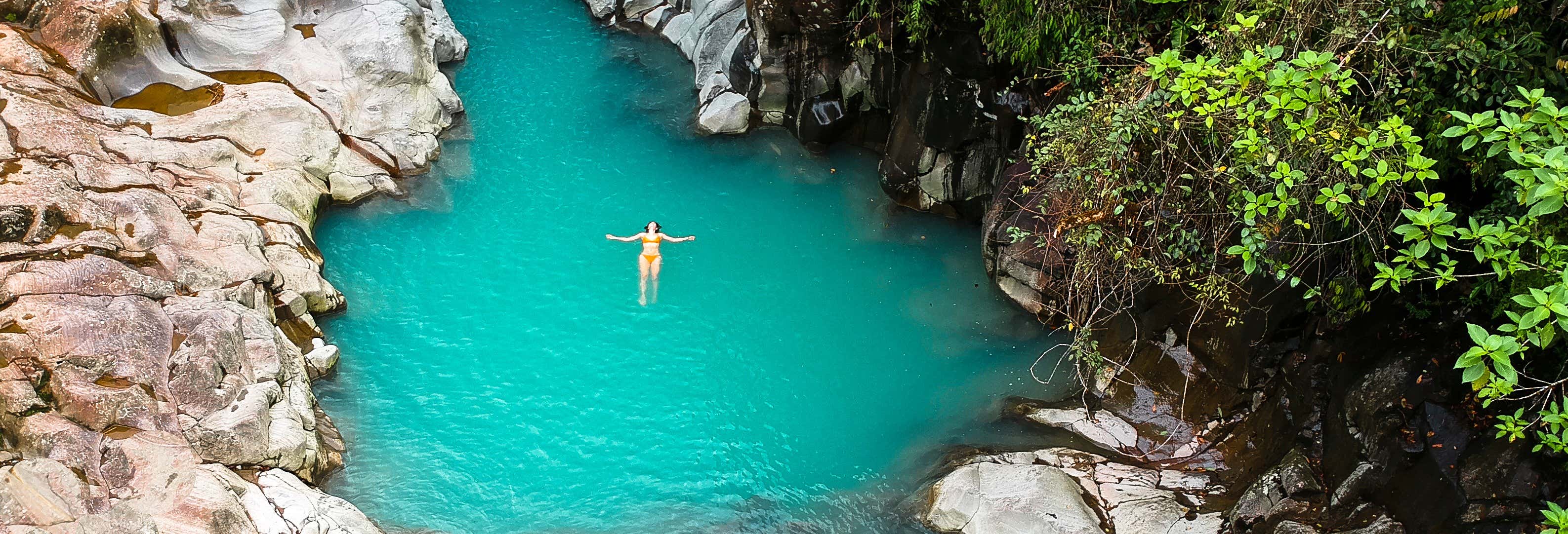 Excursión a Catarata La Paz, río Celeste y aguas termales desde San José