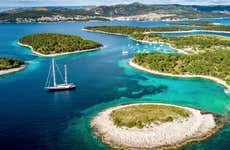 Excursión a la Gruta Azul, Hvar e islas Pakleni