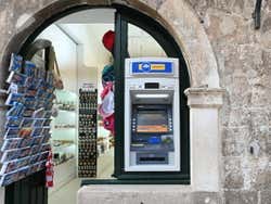 Cajero automático en Stradun