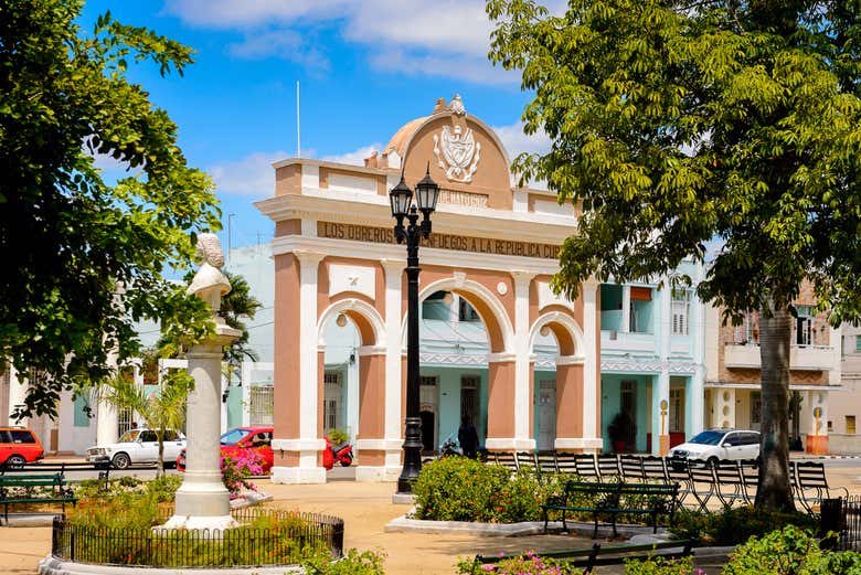 Free Walking Tour of Cienfuegos - Book Online at Civitatis.com