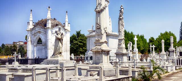 Havana Colón Cemetery Free Tour
