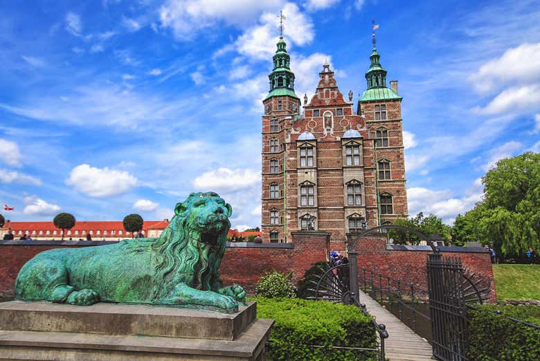 Rosenborg Castle Copenhagen Guided Tour Book At Civitatis Com