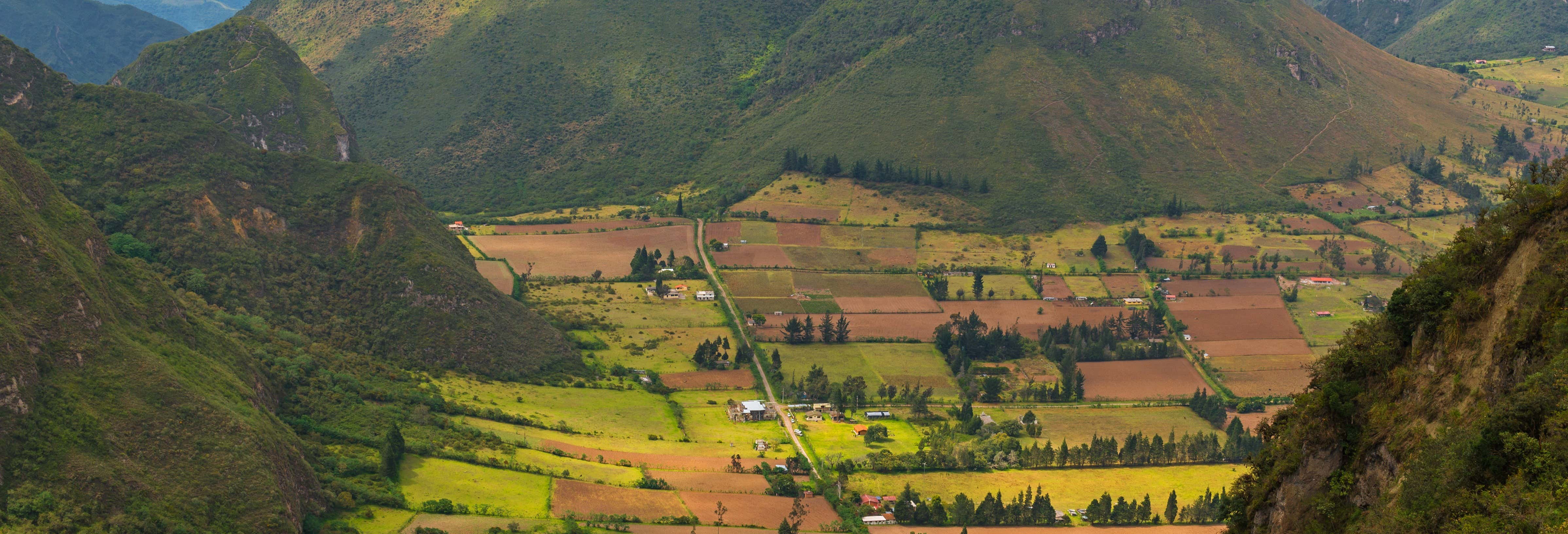 Excursão a Pululahua + Museu Templo do Sol