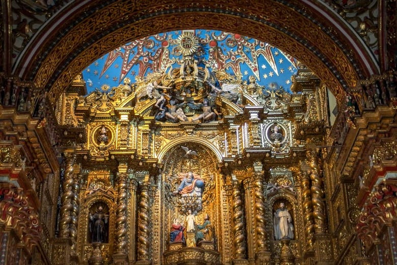 Interior de la iglesia de la Compañía, en Quito