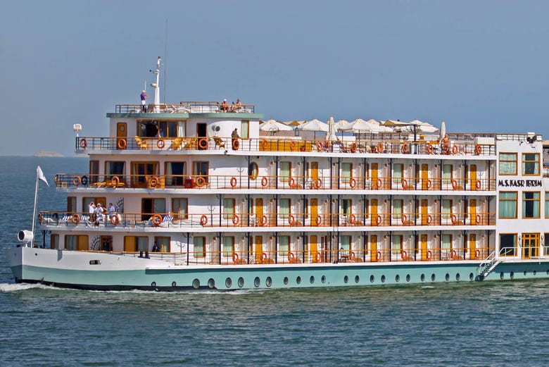 Cruise ship on Lake Nasser