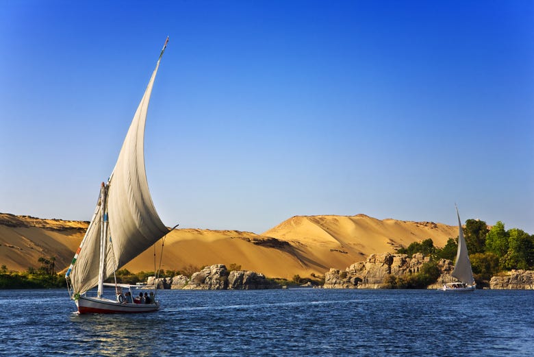 Paseando en faluca por el Nilo