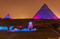 Cena y espectáculo nocturno en las pirámides de Giza