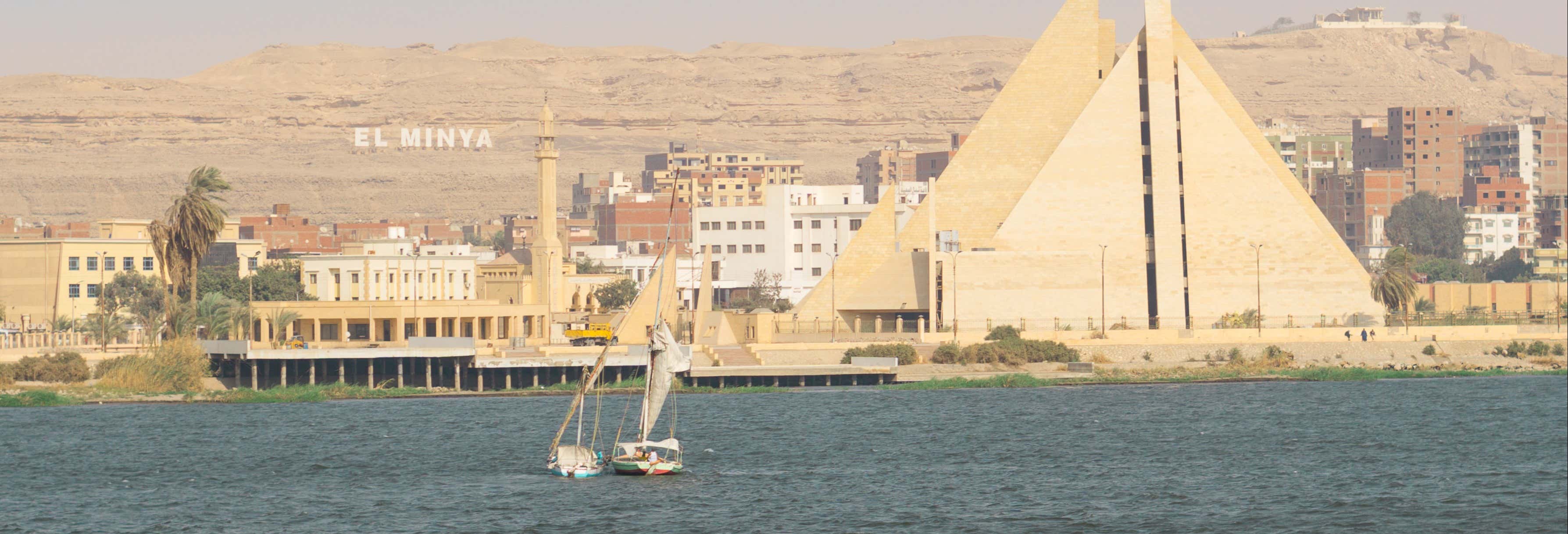 Excursión de 2 días a Menia desde El Cairo