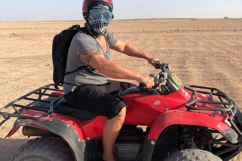 Alla scoperta del deserto di Hurghada in quad