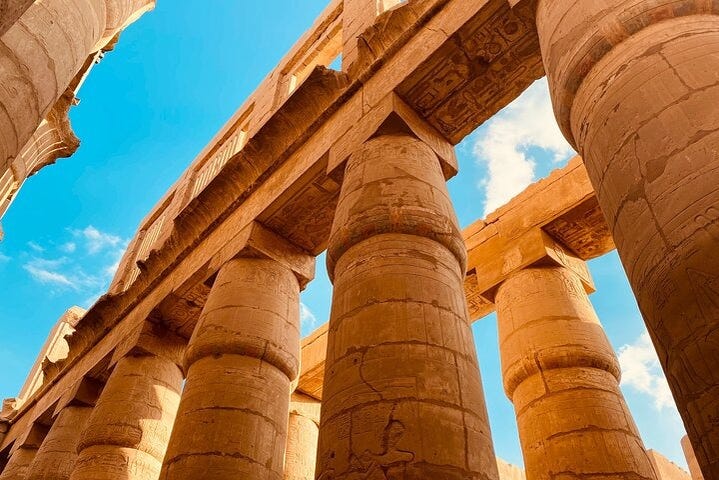 Colunas do templo de Karnak