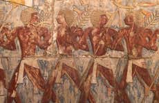 Valles de los Reyes y las Reinas, Colosos y Hatshepsut