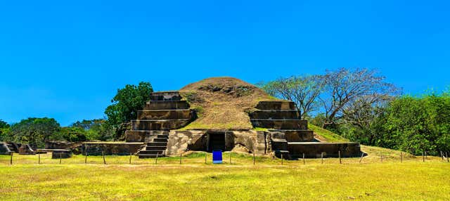 Cerro Verde Volcano and Mayan Ruins Trip