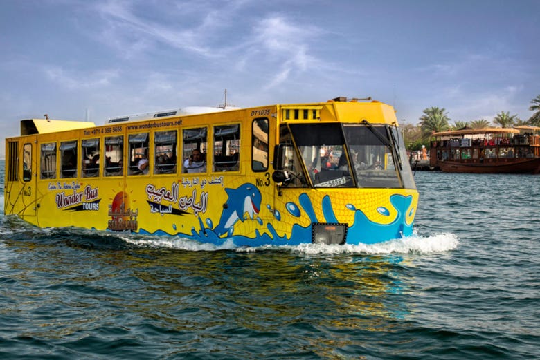 Bus amphibie à Dubaï