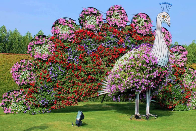Sculptures fleuries du Miracle Garden