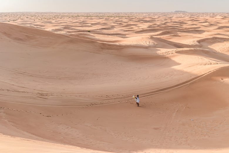 Sandboarding no deserto de Dubai