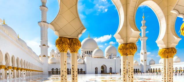 Excursión a la Gran Mezquita y el Louvre de Abu Dhabi