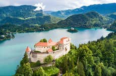 Escursione: Bled + Grotte di Postumia + Castello di Predjama