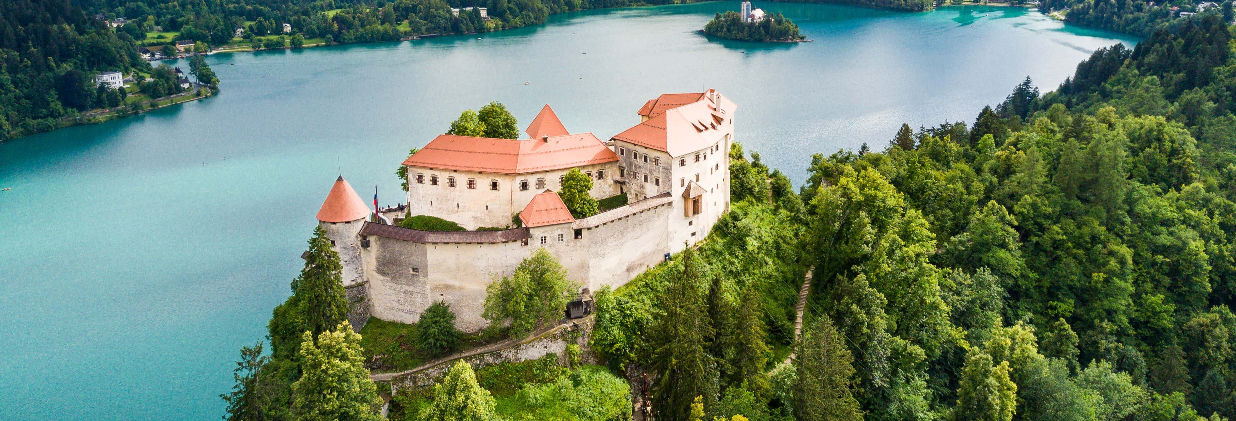 Excursión a Bled, la cueva Postojna y el castillo de Predjama
