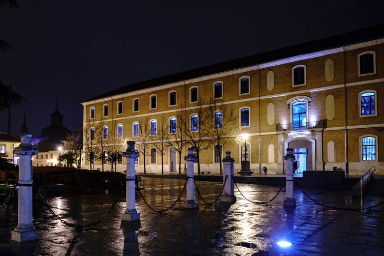 Tour De Los Misterios Y Leyendas De Alcala De Henares