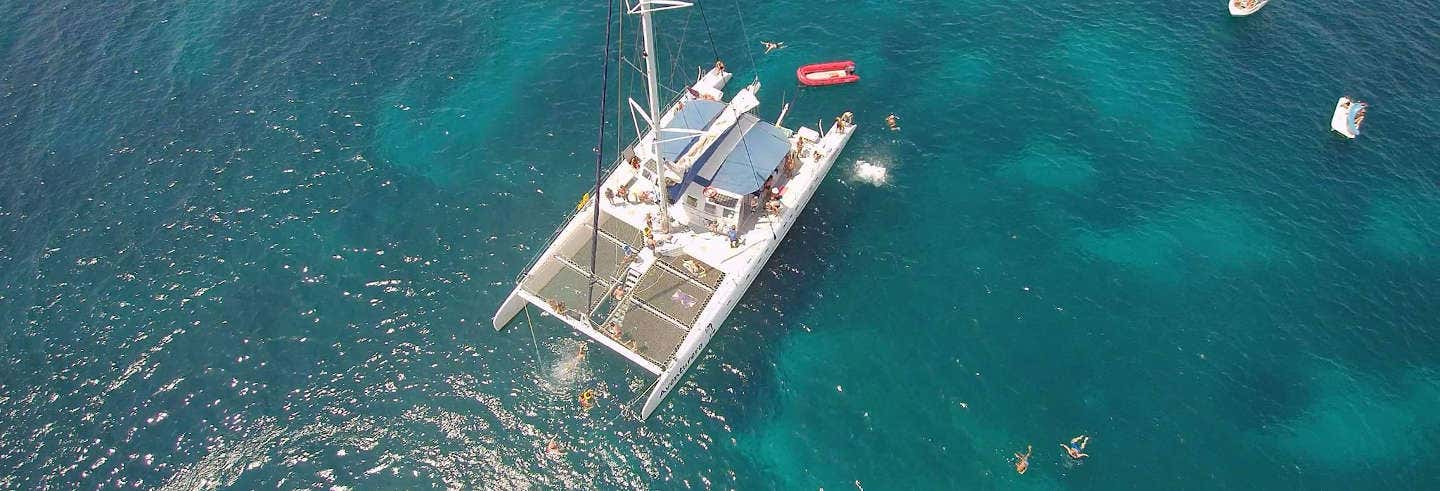 Fiesta en barco por Alicante
