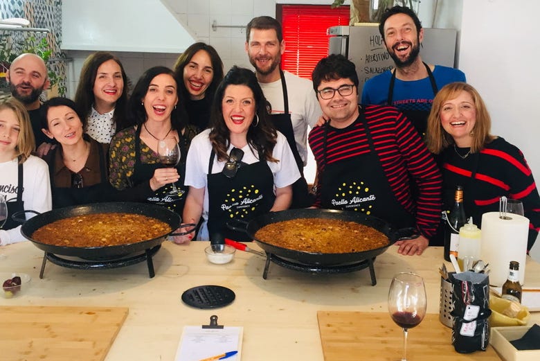 Paella cooking class