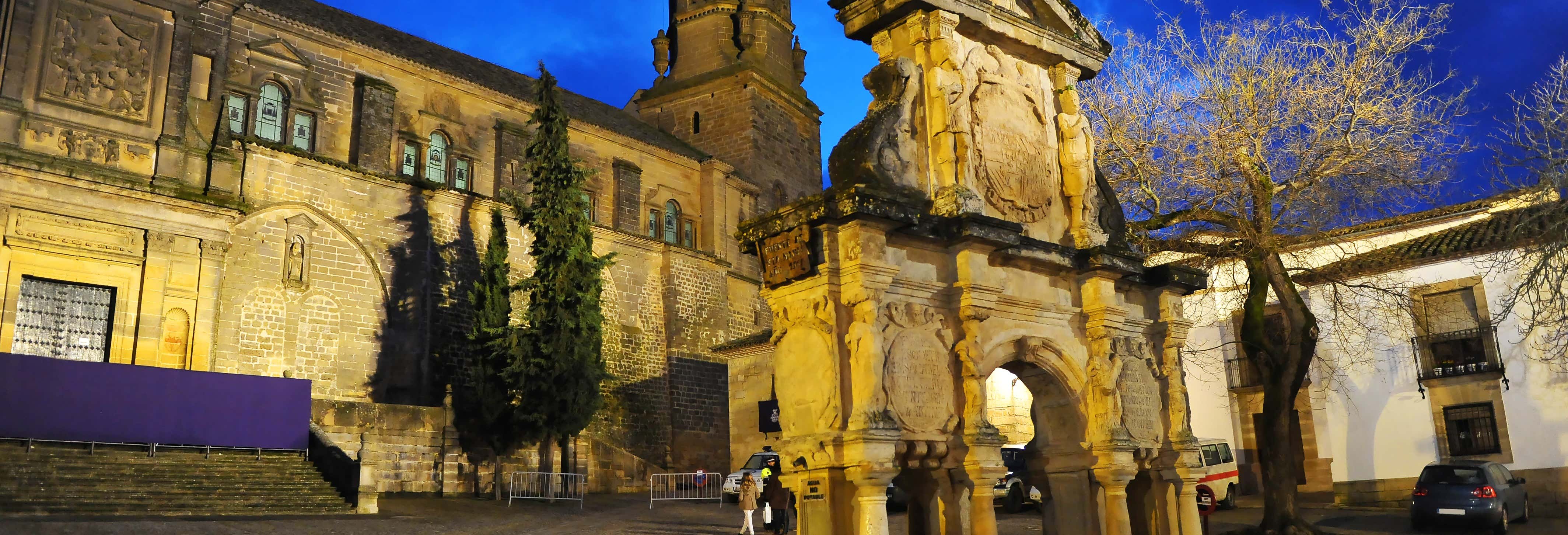 Tour nocturno por Baeza