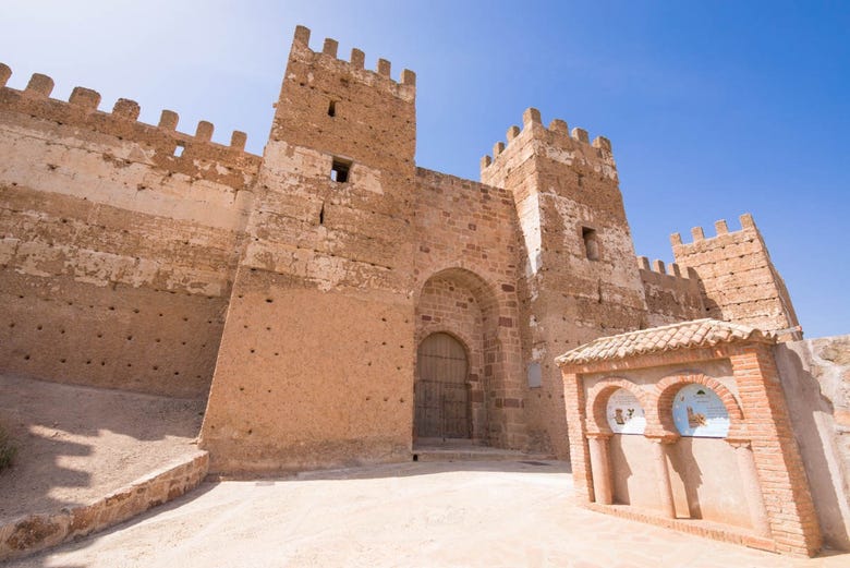 Murallas del Castillo de Burgalimar