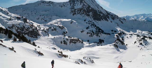 Paseo con raquetas de nieve por Baqueira Beret