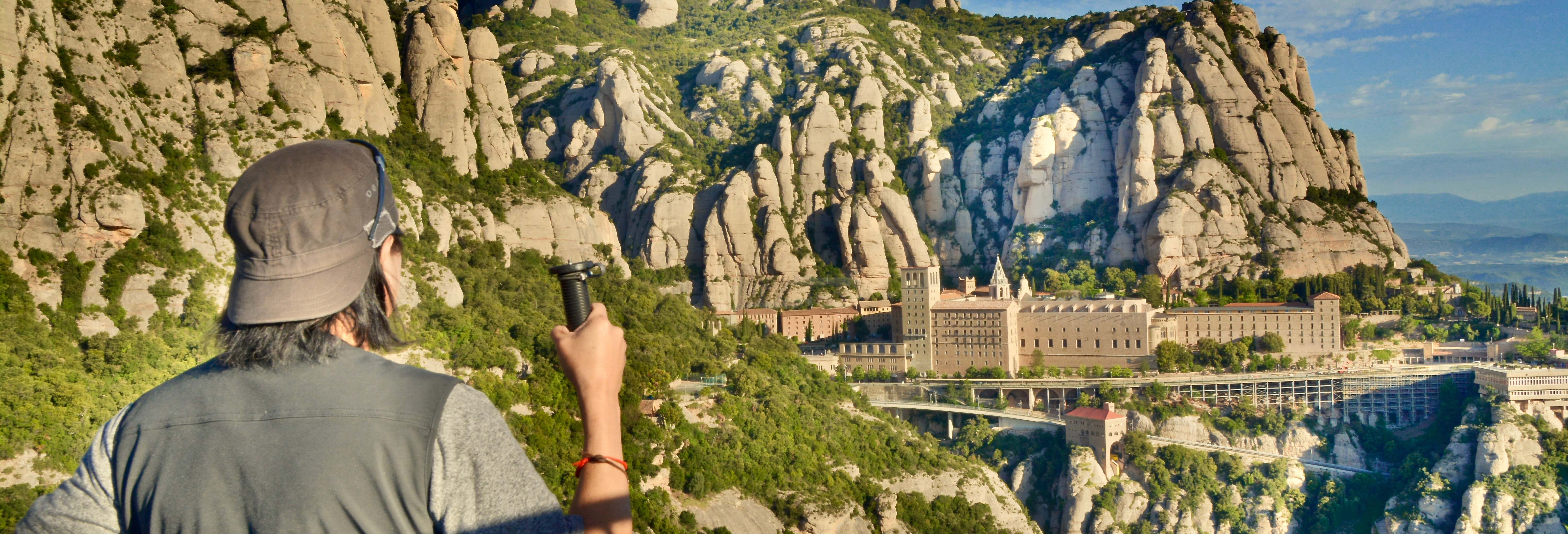 Excursión a Montserrat de día completo desde Barcelona