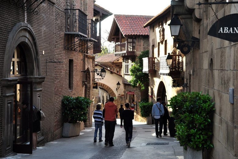 Exploring the typical Spanish streets in Poble Espanyol