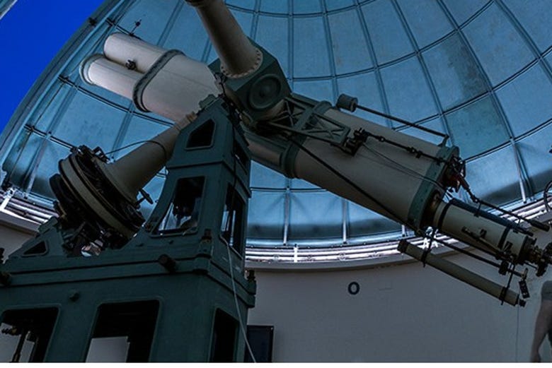 Telescopio del observatorio Fabra