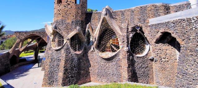 Tour por la Colonia Güell y Cripta de Gaudí