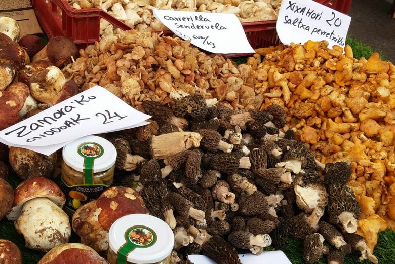 Mercado semanal de Ordizia, em Gipuzkoa