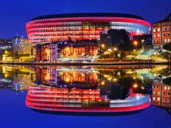 Alumbrado nocturno del estadio