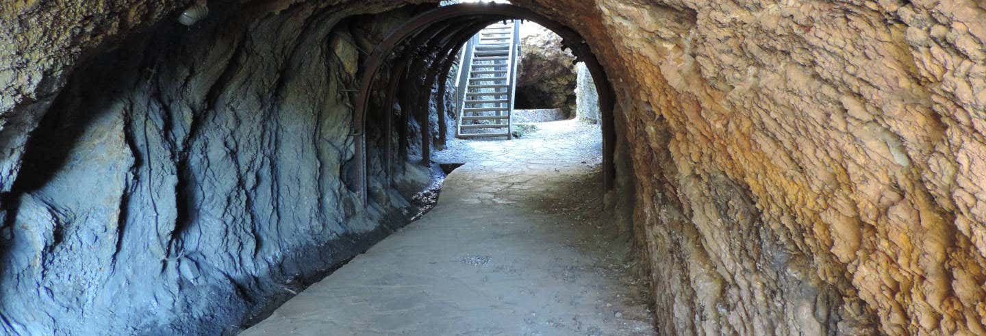 Excursión a Aliseda y Mina Pastora desde Cáceres