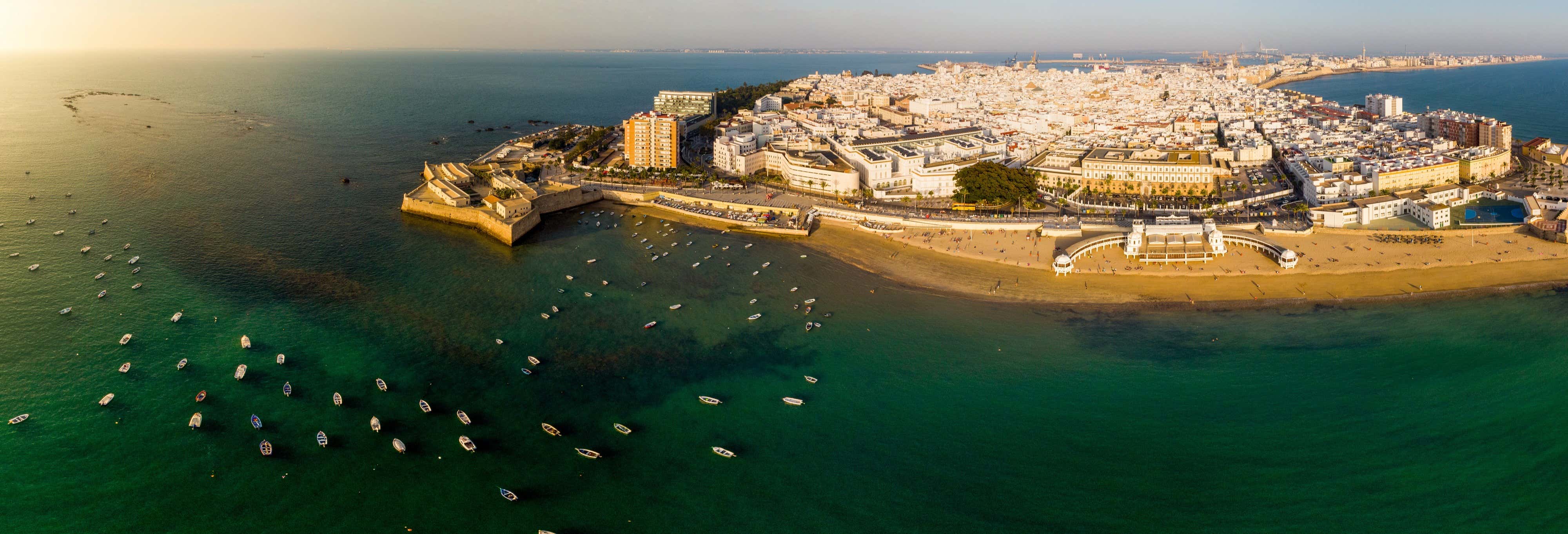 Paseo en barco privado por Cádiz
