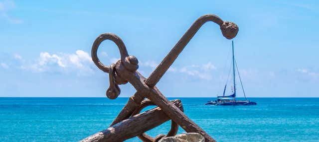 Ermita Mare de Déu de la Roca + Paseo en catamarán