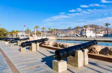 Visita guiada por el Museo Naval + Paseo en barco