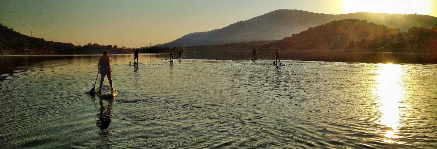 Excursión en paddle surf por el embalse de Plasencia desde Casas del Castañar