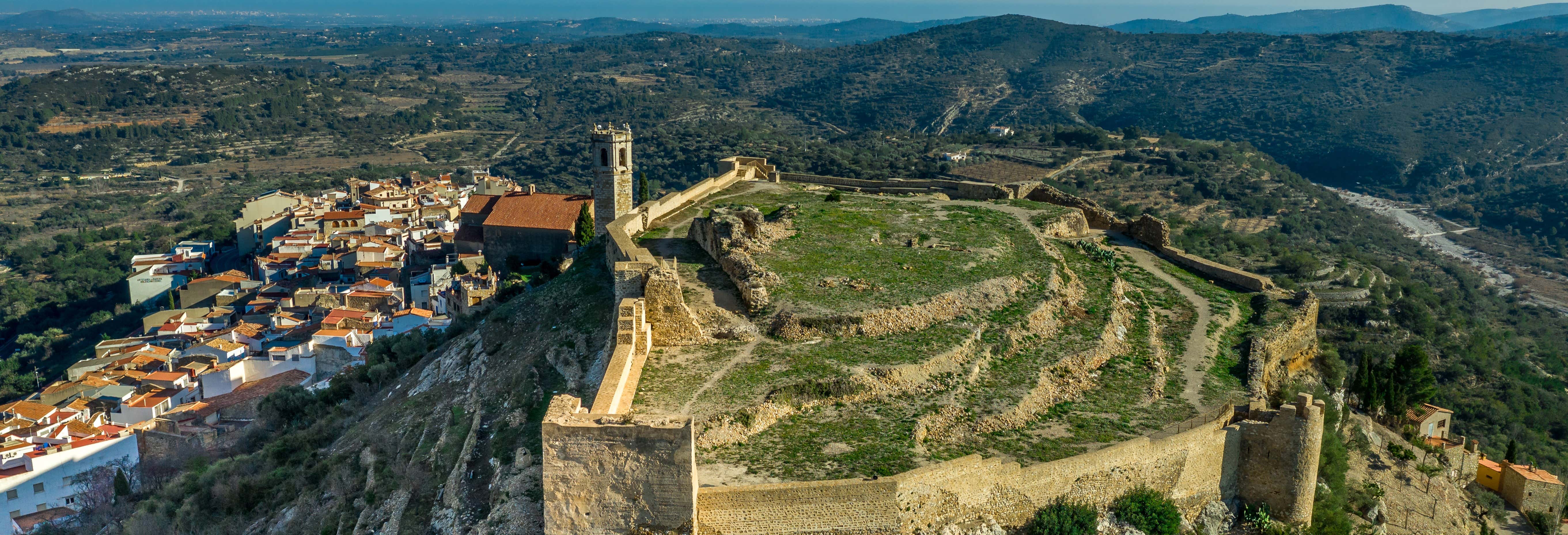 Excursión a Traiguera y Cervera del Maestre desde Castellón de la Plana