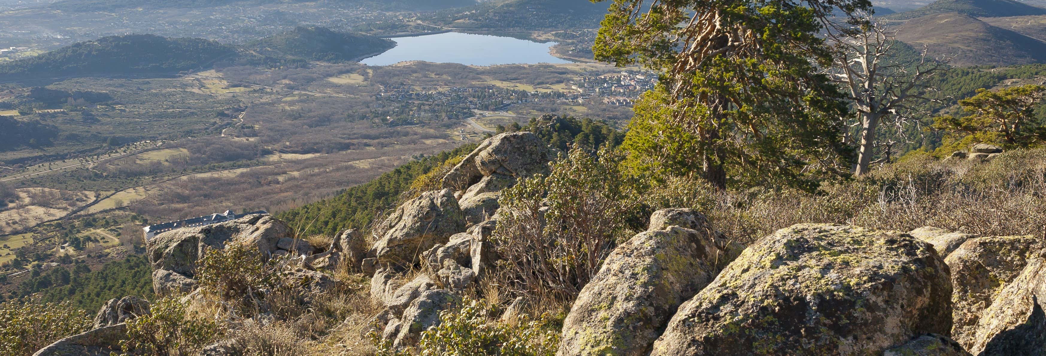 Excursión de senderismo por el cerro del Castillo desde Collado Mediano