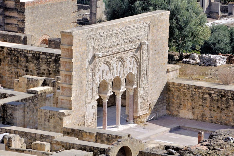 Arcos da Medina Azahara
